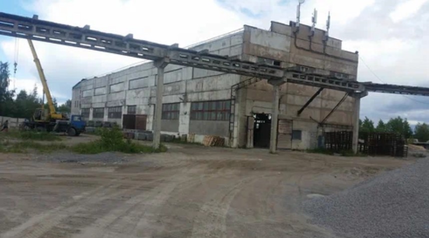 фасад дома, здание по адресу Ленинградская обл, г Приозерск, ул Калинина, д 51